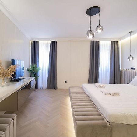 Luxury Villa Christian Umago Esterno foto